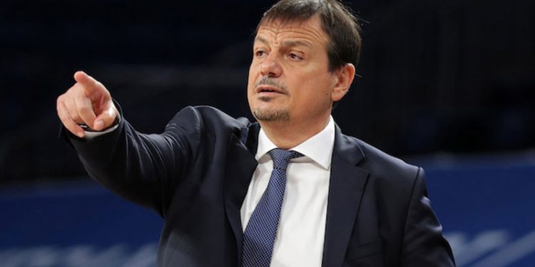 Ergin Ataman'dan Galatasaray yönetimine sitem, başkan Elmas'a özür, camiaya teşekkür