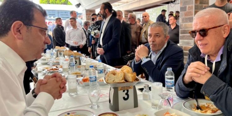 Ertuğrul Özkök Karadeniz gezisini anlattı: 'VIP kuru fasulye' masasında o gün neler yaşadık?