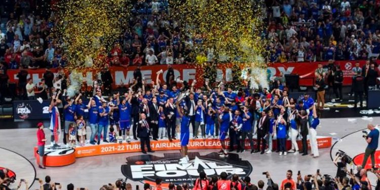 Ertuğrul Özkök: Şampiyonun soyunma odası, Ergin Hoca son üç molayı neden kullanmadı?