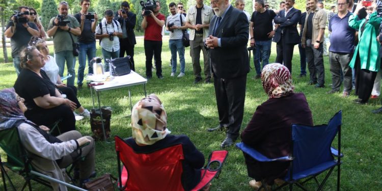 Eski Bakan Nabi Avcı’dan ‘yoga yasağı’ açıklaması: Bir arkadaşımız yanlış anlamış