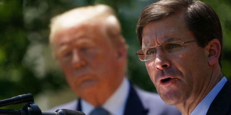 Eski Savunma Bakanı Esper: Trump demokrasi için tehlike teşkil ediyordu