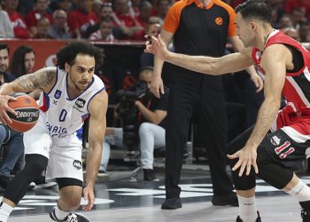 Euroleague'de final günü; Anadolu Efes üst üste ikinci şampiyonluk için Real Madrid karşısında