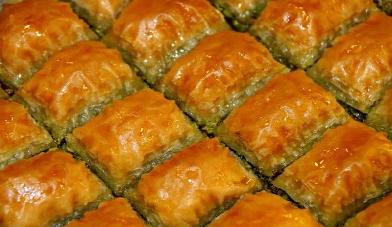 Fıstıktaki fiyat artışı tatlıyı vurdu: Baklava üretimi durduruldu