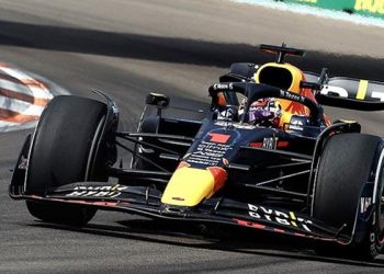 F1 Miami Grand Prix'sini Verstappen kazandı