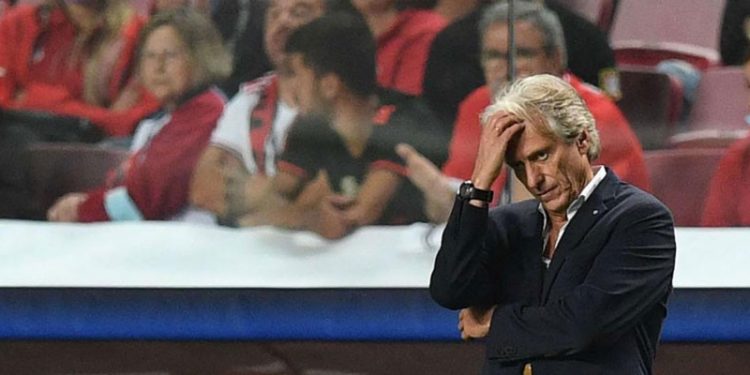 Fenerbahçe'nin yeni hocası İstanbul'a geliyor