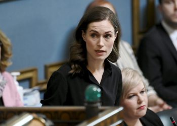 Finlandiya parlamentosu, NATO üyeliğine başvurma kararını kabul etti