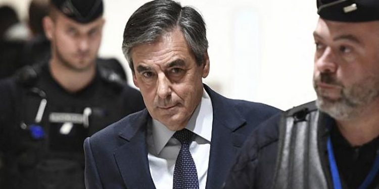 Fransa’da istinaf mahkemesi, eski başbakanlardan Fillon’u mahkum etti