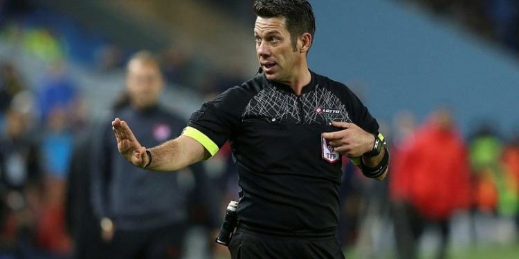 Fırat Aydınus, hakemlik kariyerini noktaladı