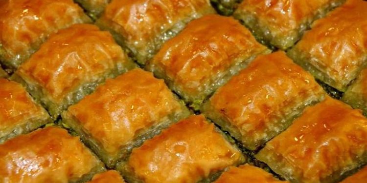 Fıstıktaki fiyat artışı tatlıyı vurdu: Baklava üretimi durduruldu