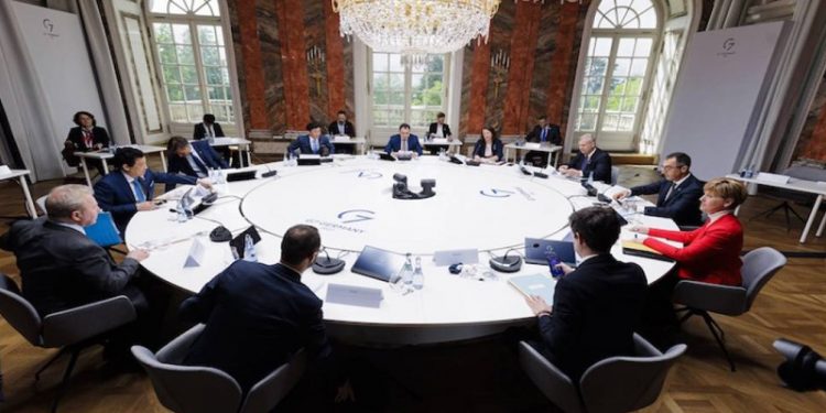 G7'den Ukrayna'ya 19,8 Milyar dolarlık yardım