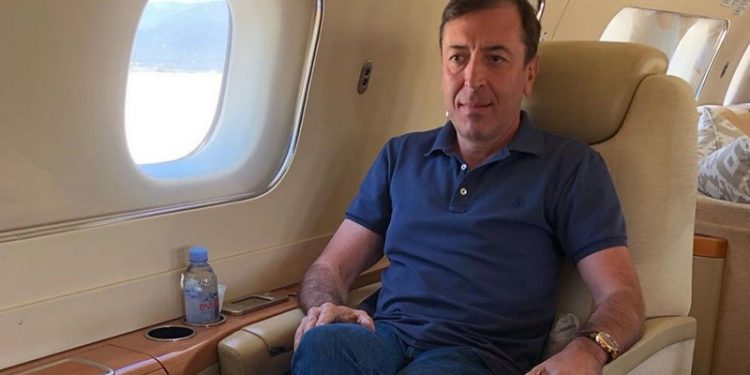 Galatasaray'da seçimi engelleyen Fırat Develioğlu, başkanlığa aday olacağını açıkladı