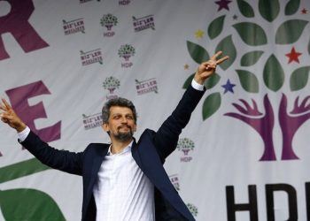 Garo Paylan: Akşener beni kurtlar sofrasına attı