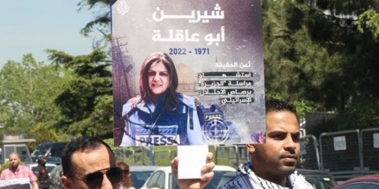 Gazeteci Akile’nin katledilmesi İsrail Konsolosluğu’nda protesto edildi