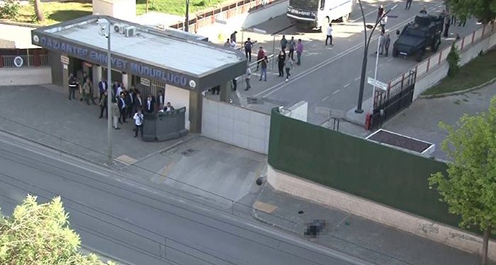 Gaziantep’te ‘üzerimde bomba var’ diyen şahıs polis tarafından vuruldu