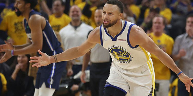 Golden State Warriors, Batı finalinde seriyi 2-0 yaptı