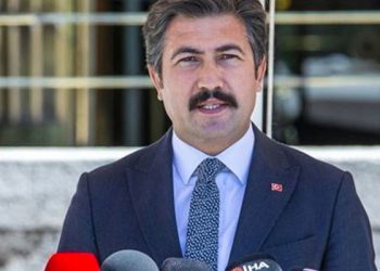 Görevden alındığı iddia edilmişti; AKP’li Cahit Özkan cephesinden iddialarına yanıt