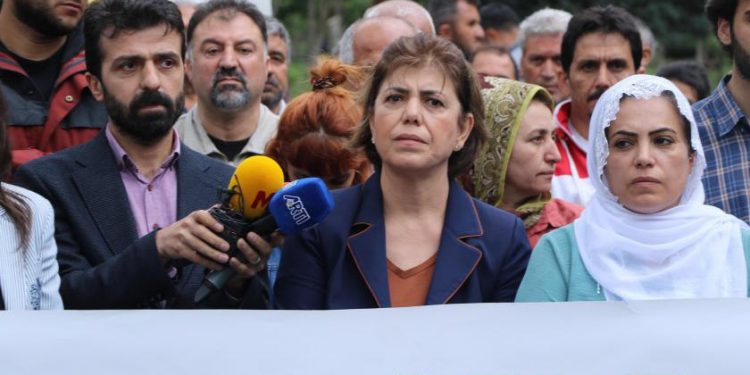 HDP’li Beştaş: Bu saldırının mimari Cumhur İttifakı’dır; o polis, potansiyel bir katildir