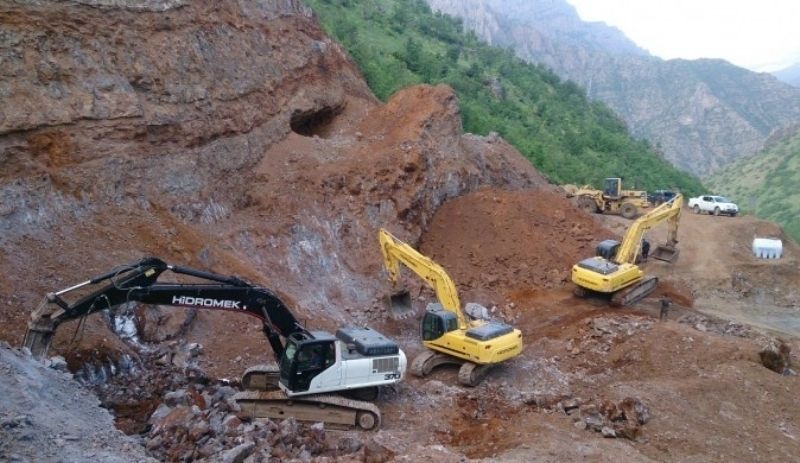 Hakkari'de maden ocağına karşı çıkan köylüler darbedildi: 2 ağır yaralı