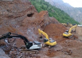 Hakkari'de maden ocağına karşı çıkan köylüler darbedildi: 2 ağır yaralı