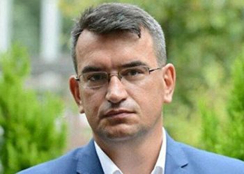 Hakkında yakalama kararı çıkarılan DEVA Partili Metin Gürcan gözaltına alındı