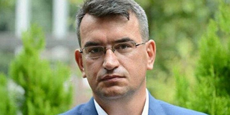 Hakkında yakalama kararı çıkarılan DEVA Partili Metin Gürcan gözaltına alındı