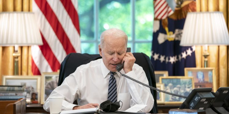 Havuç ve sopa: ABD Başkanı Biden, Erdoğan’ı neden aramıyor?