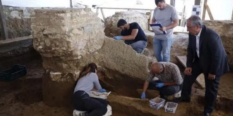 Haydarpaşa Garı kazılarında 'büyük sürpriz': İstanbul'un tarihi yeniden yazılıyor