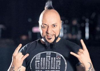 Hayko Cepkin'in sosyal medyadaki cinsiyetçi dili eleştiri konusu oldu