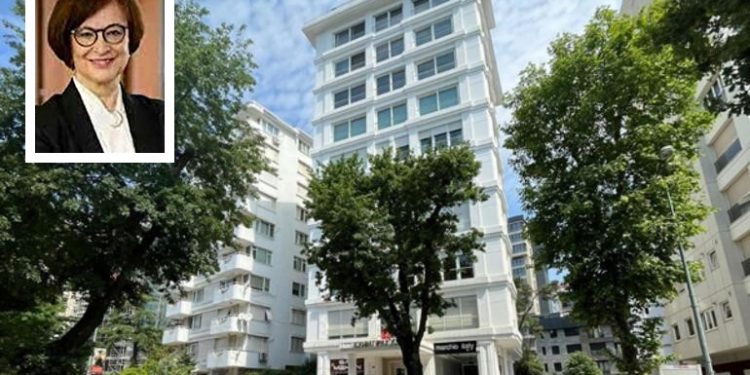 Hizmet Hareketi’ne yönelik ‘cadı avı’, dolandırıcıların gelir kapısı oldu; son kurban finans uzmanı