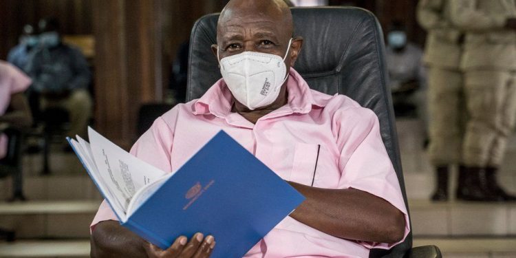 Hotel Ruanda filminin gerçek kahramanının ailesi Ruanda hükûmetine 400 milyon dolarlık dava açtı