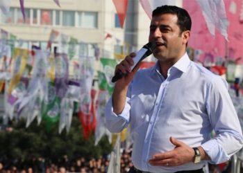 Hukukçular yanıt verdi: Demirtaş cumhurbaşkanı adayı olabilir mi?