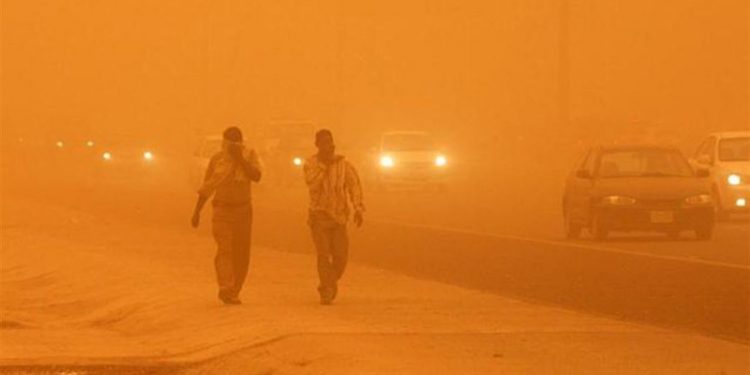 Irak'ta kum fırtınası: 400'den fazla kişi hastaneye kaldırıldı