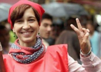 KHK’lıların sembol ismi akademisyen Nuriye Gülmen’e 10 yıl hapis cezası