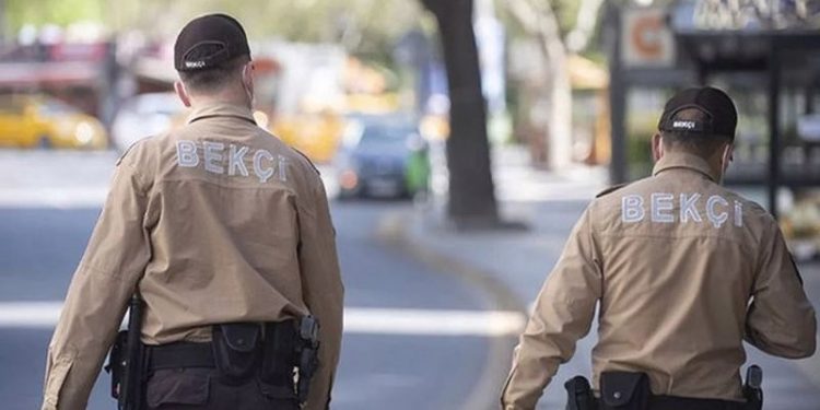 Kadıköy'de bekçi şiddeti: 16 yaşındaki çocuğu taciz ettiler