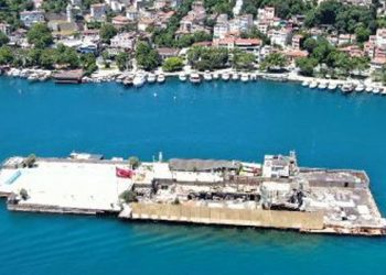 Katar iddiası Galatasaray camiasını ayağa kaldırdı: Hiç kimse Galatasaray Adası'nı satamaz, satmaya tevessül edemez, satmayı düşünemez