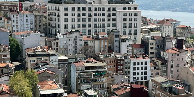 Konut fiyatları yıllık yüzde 127 arttı