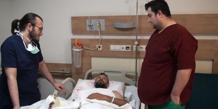 Kopan el parmağı kaybolunca yerine ayak parmağı nakledildi