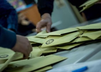 Kulislerde 'iktidarın seçim oyunu' senaryosu