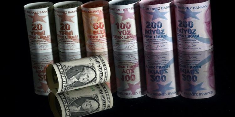 Kur artarken, şirketlere ucuz kredi yağıyor: Sekiz ayda 1 trilyon liraya yaklaştı