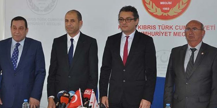 Kuzey Kıbrıs'ta erken seçim yeniden gündemde