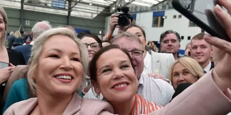 Kuzey İrlanda'da Sinn Fein zaferinden sonra siyasi kriz: Birlik yanlısı partiler müzakereye yanaşmıyor