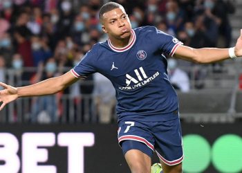 Kylian Mbappe, Luis Campos ve Zidane'ı istiyor
