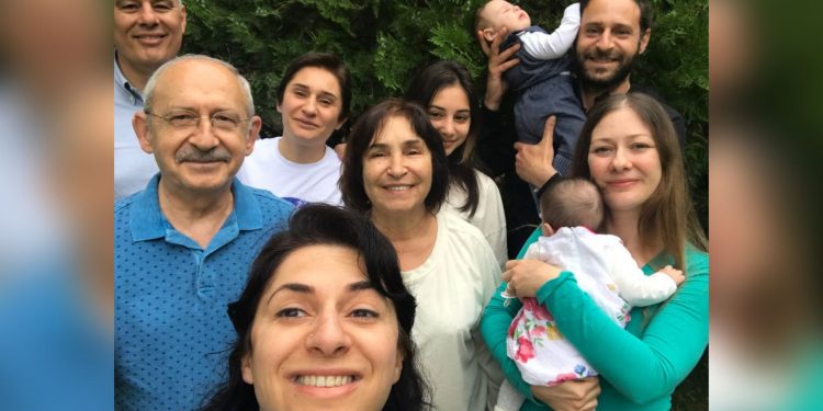 Kılıçdaroğlu: Ailemizin yeni iki üyesiyle iyi bayramlar dileriz