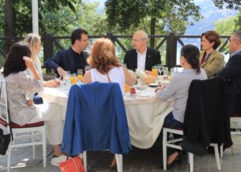 Kılı&ccedil;daroğlu, Kaftancıoğlu ve İmamoğlu, Gezi tutuklularının aileleriyle buluştu