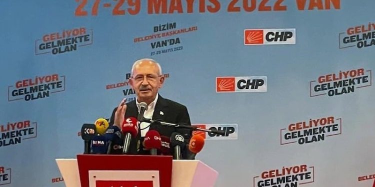 Kılıçdaroğlu Van'da: Bu memleketi kimseye soydurtmayacağız