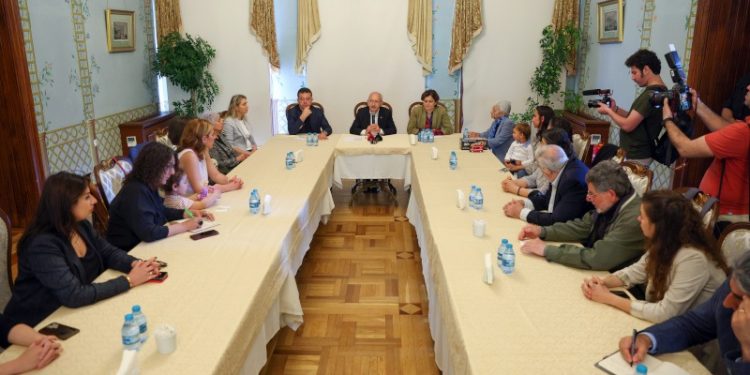 Kılıçdaroğlu, İmamoğlu ve Kaftancıoğlu Gezi tutuklularının aileleri ile görüştü