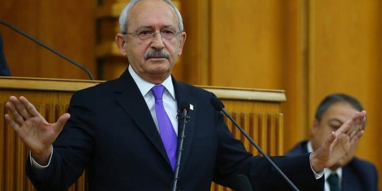 Kılıçdaroğlu'ndan Ramazan Bayramı mesajı: 'Bayram yaşanması için büyük bir değişime ihtiyaç var'
