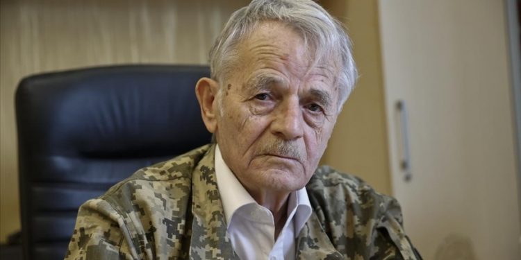 Kırım Tatar halkının Lideri Kırımoğlu: Rusya ile savaş, Kırım'ı kurtarmak için fırsat