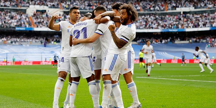 La Liga'da şampiyon Real Madrid!