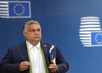 Macaristan'da otoriter eğilimi ve LGBTİ+ karşıtı düzenlemelerle bilinen Viktor Orbán 5. kez  Başbakan